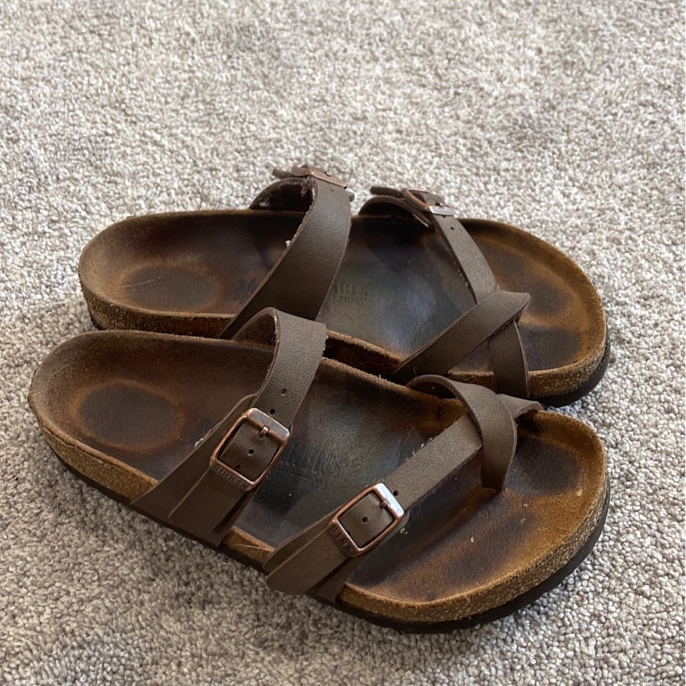 Mayari Birkenstocks
